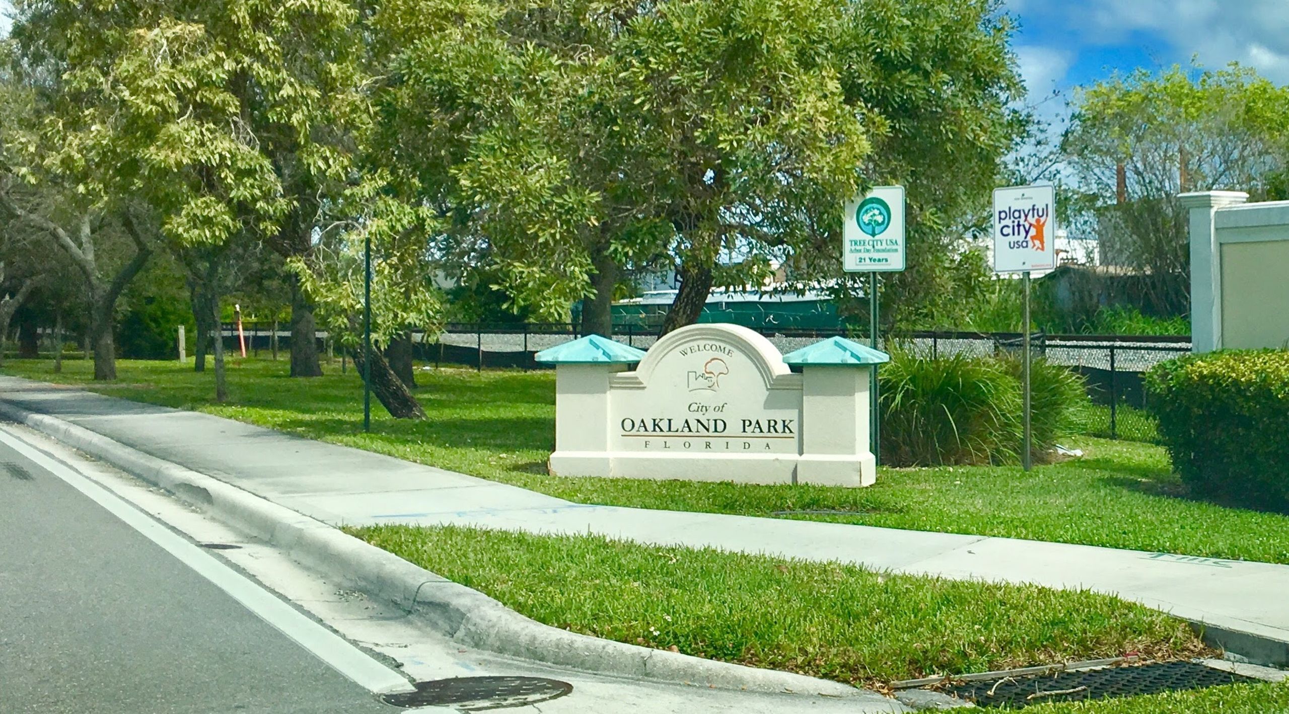 Search Homes for sale in Oakland Park, FL with Alex Kublickis, Realtor